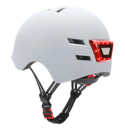 Weißer Helm Größe XL mit Beleuchtung